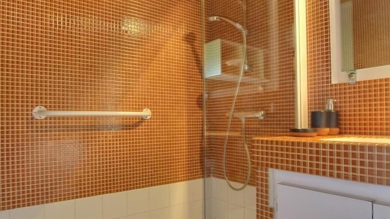 Photo of Bathroom in Conzieu