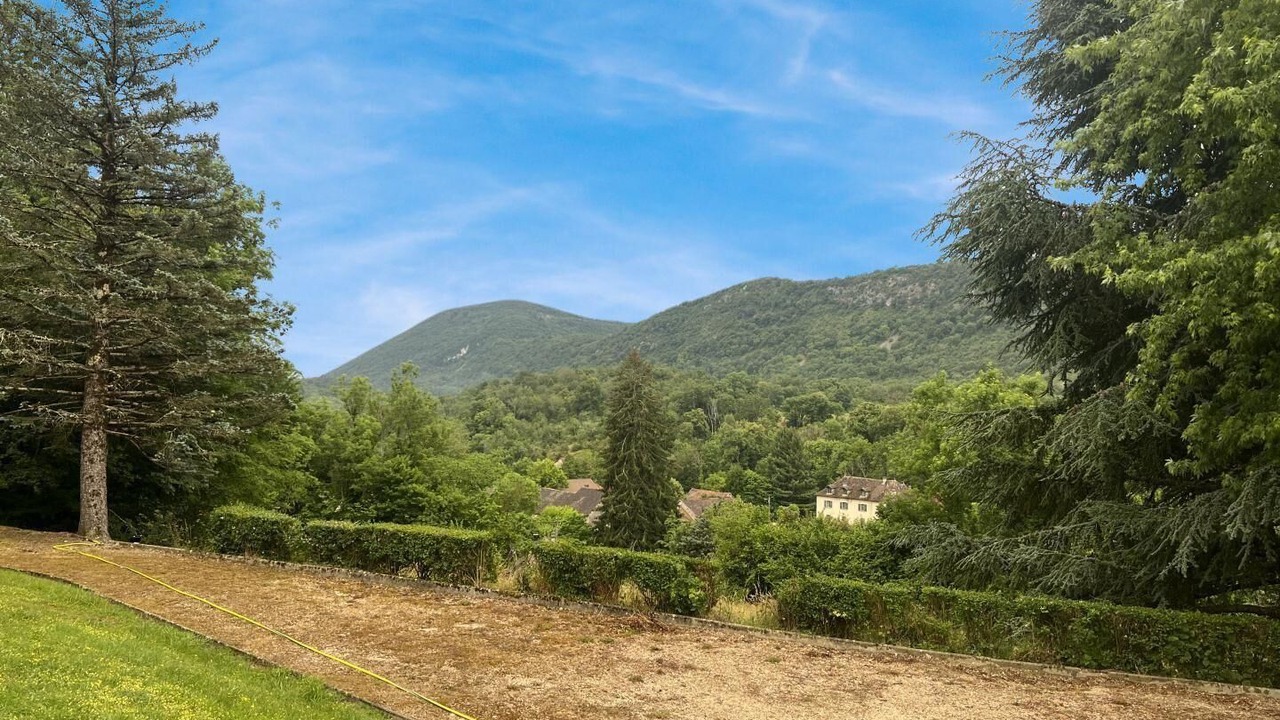 Photo of Others in Conzieu