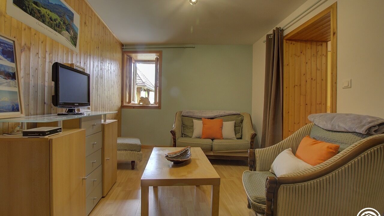 Photo of Livingroom in Chezery Forens