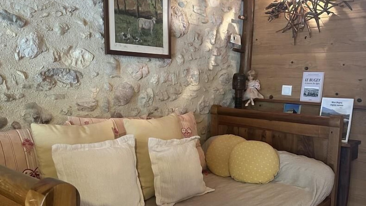 Photo of Bedroom in Contrevoz