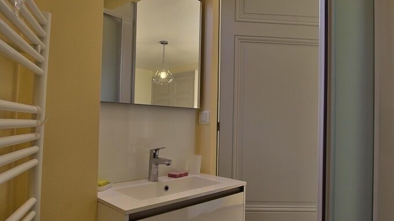 Photo of Bathroom in Boyeux-Saint-Jerome