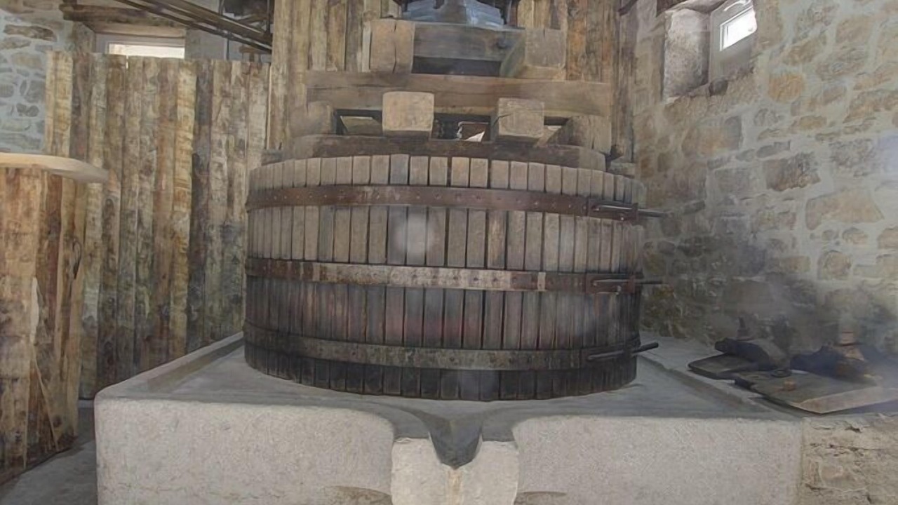 Photo of Outdoor in Boyeux-Saint-Jerome