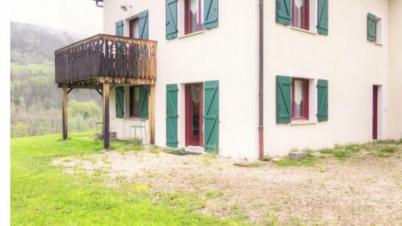 Photo of Outdoor in Lelex