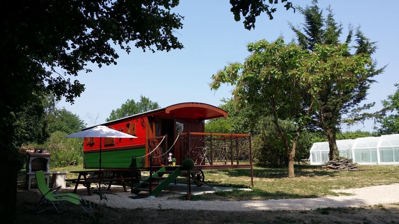 Photo of Outdoor in Bage-la-Ville