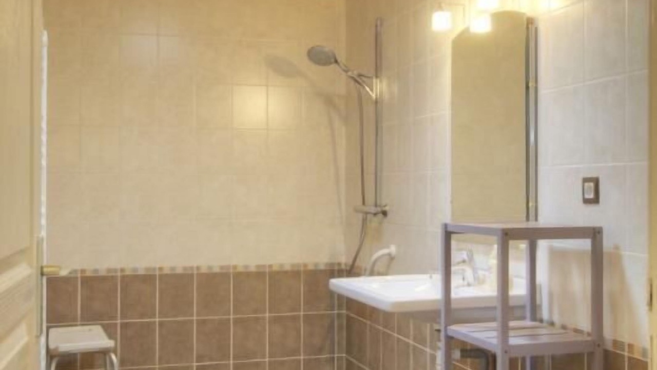 Photo of Bathroom in Saint-Etienne-du-Bois