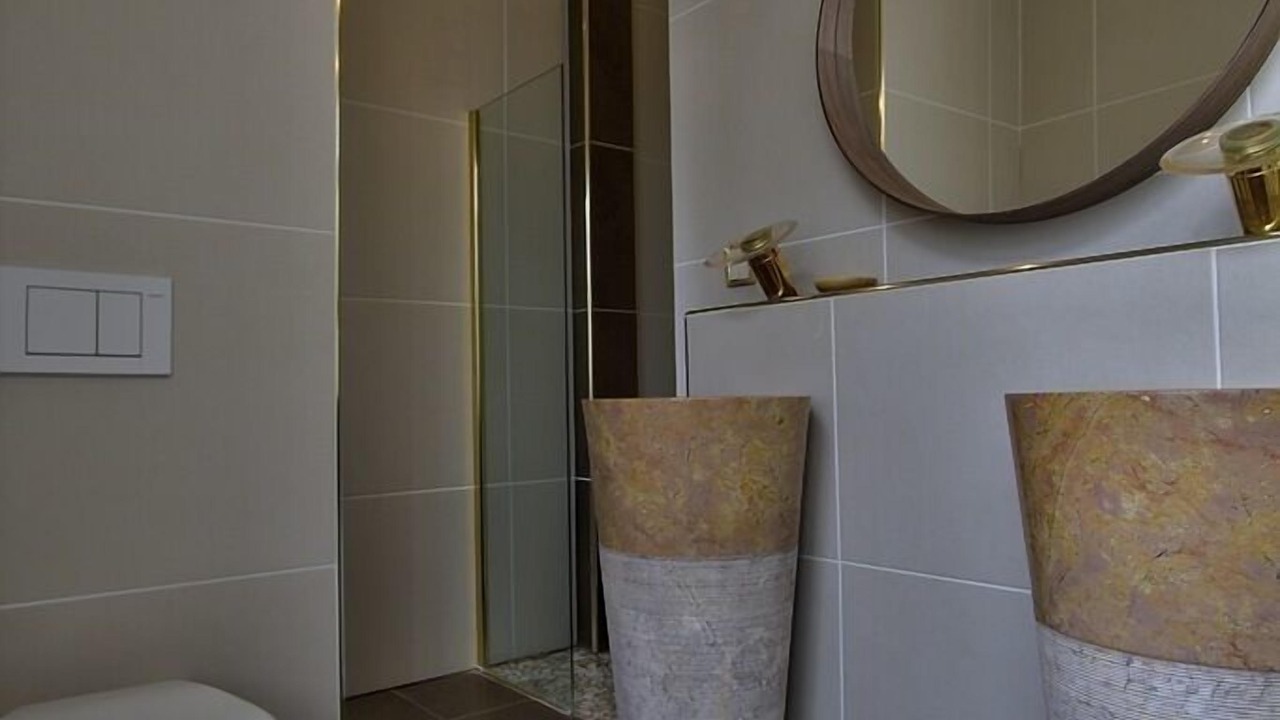 Photo of Bathroom in Montmerle-sur-Saone