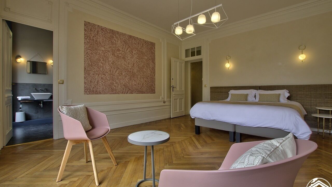 Photo of Bedroom in Montmerle-sur-Saone