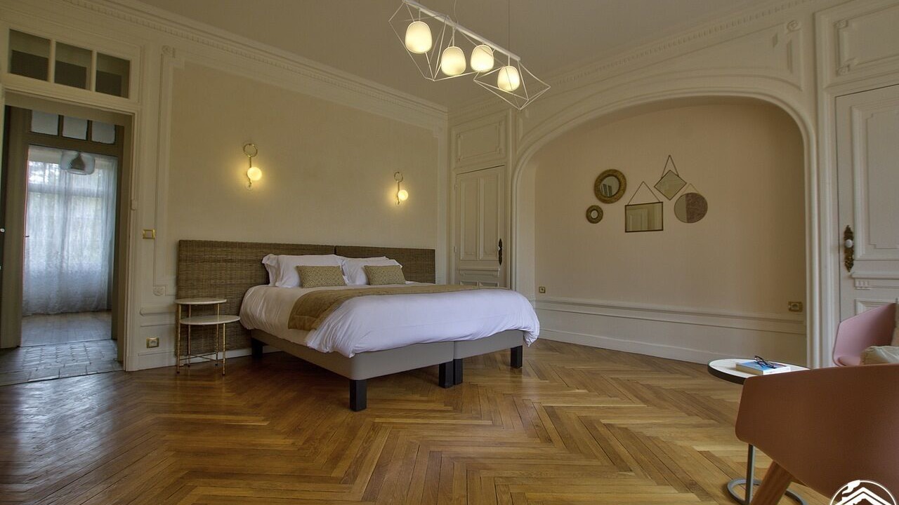 Photo of Bedroom in Montmerle-sur-Saone