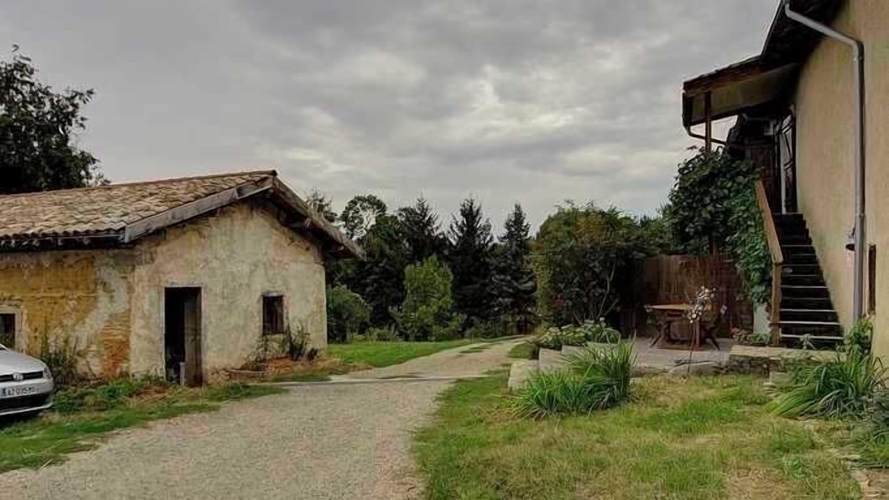 Photo of Outdoor in Civrieux