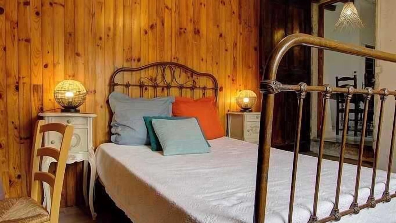 Photo of Bedroom in Civrieux