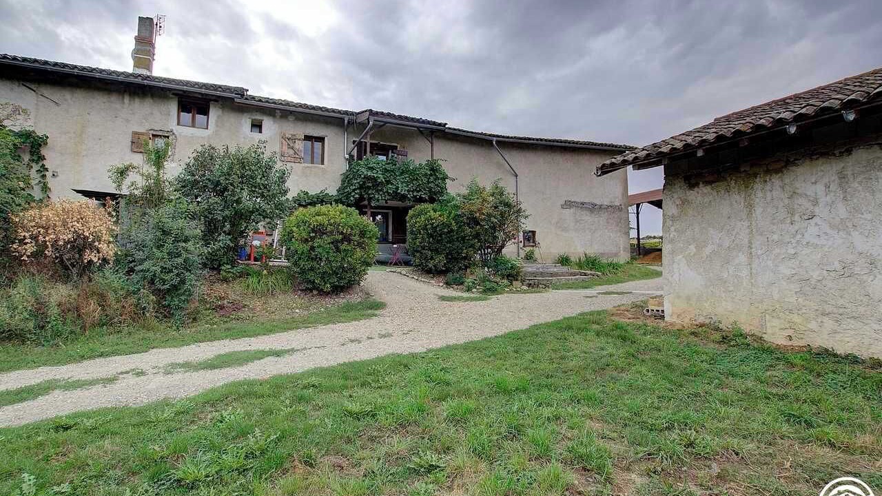 Photo of Outdoor in Civrieux