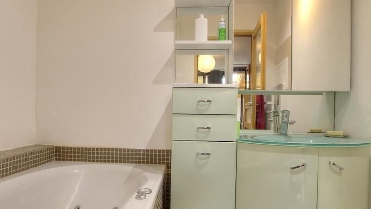 Photo of Bathroom in Saint-Benoit