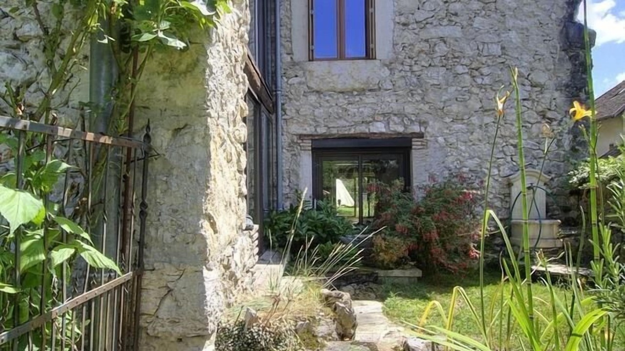 Photo of Outdoor in Saint-Benoit