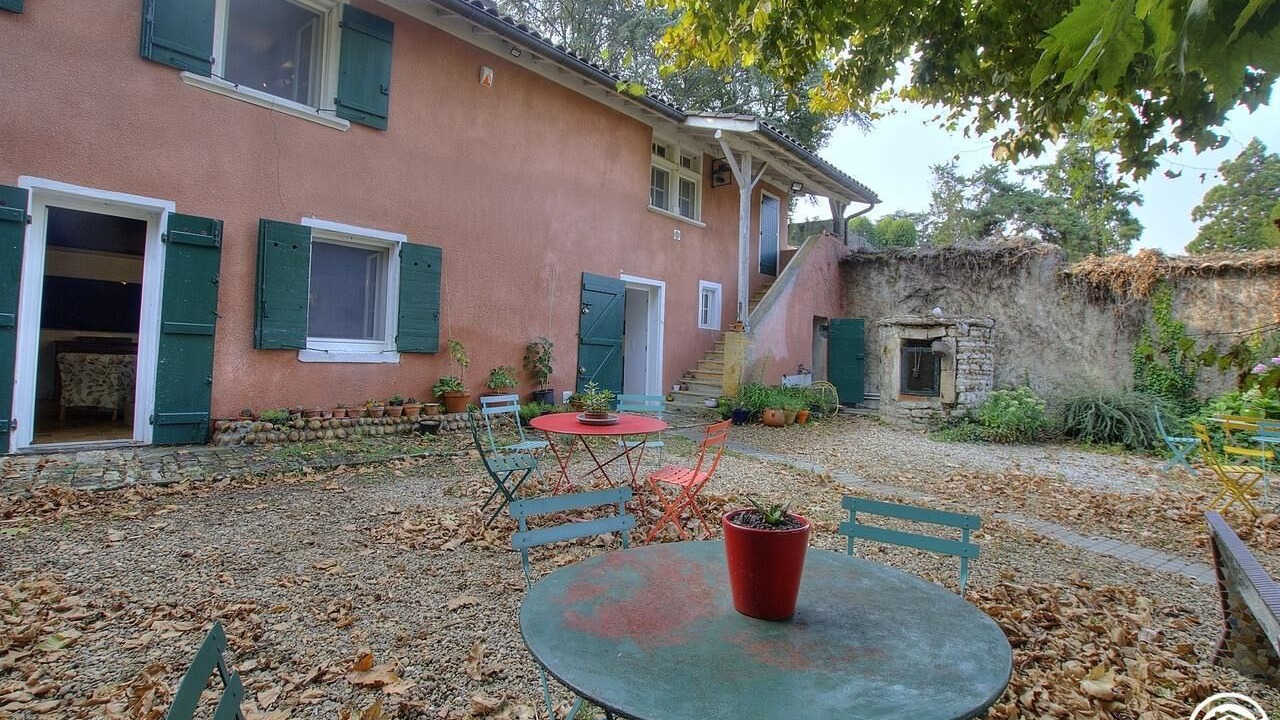 Photo of Outdoor in Saint-Bernard