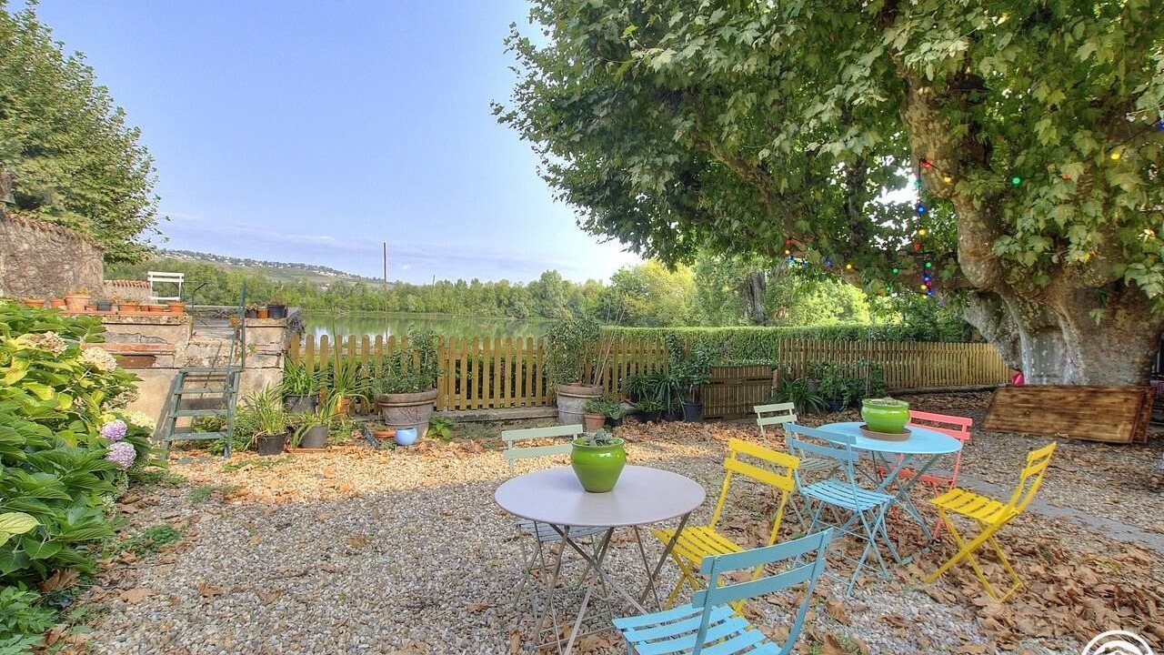 Photo of Outdoor in Saint-Bernard