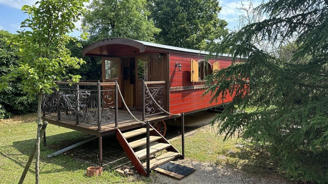 Photo of Outdoor in Bage-la-Ville