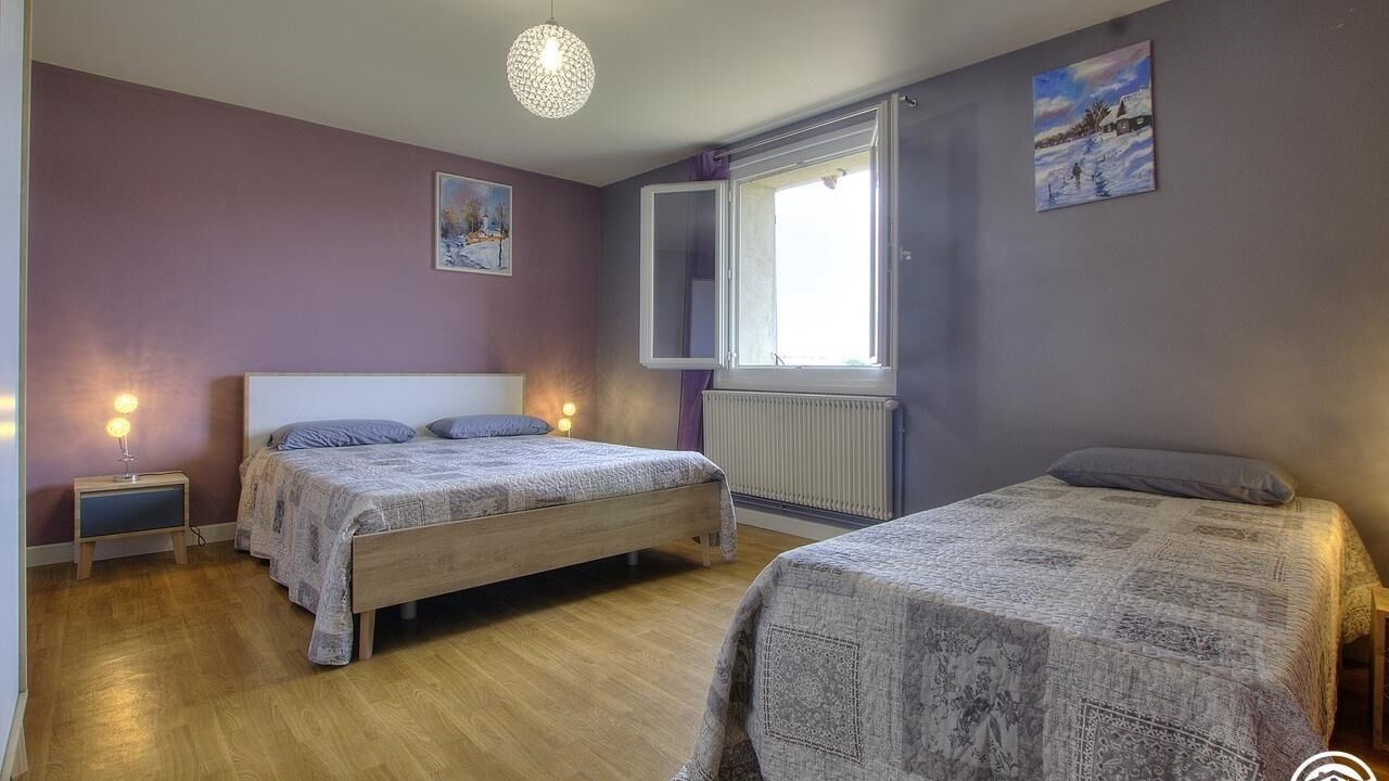 Photo of Bedroom in Saint-Benigne