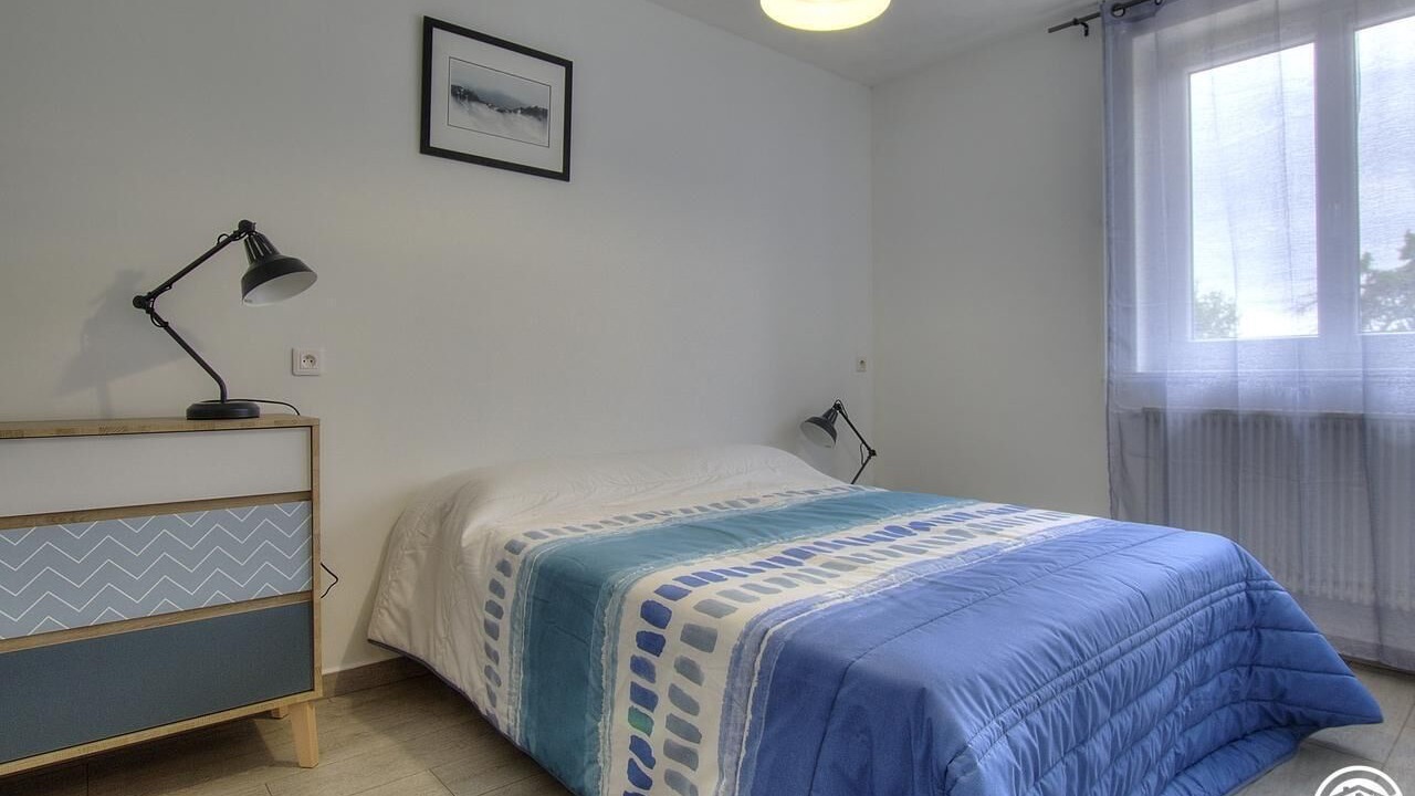 Photo of Bedroom in Saint-Benigne