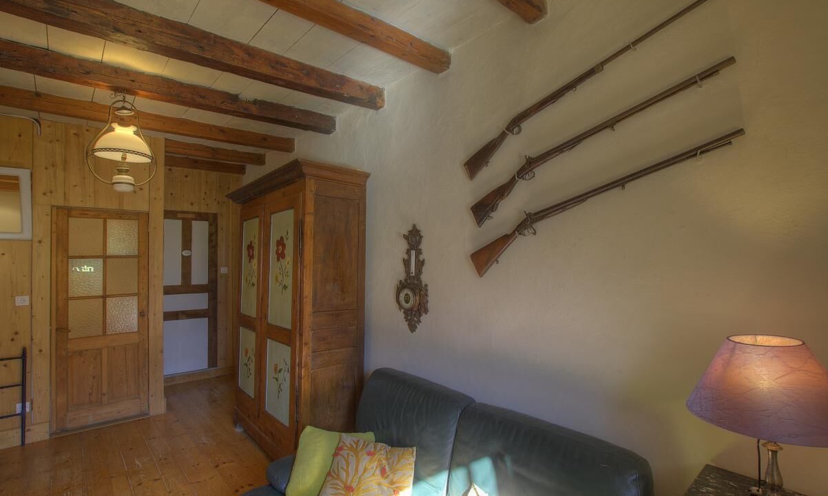 Photo of Livingroom in Chezery Forens