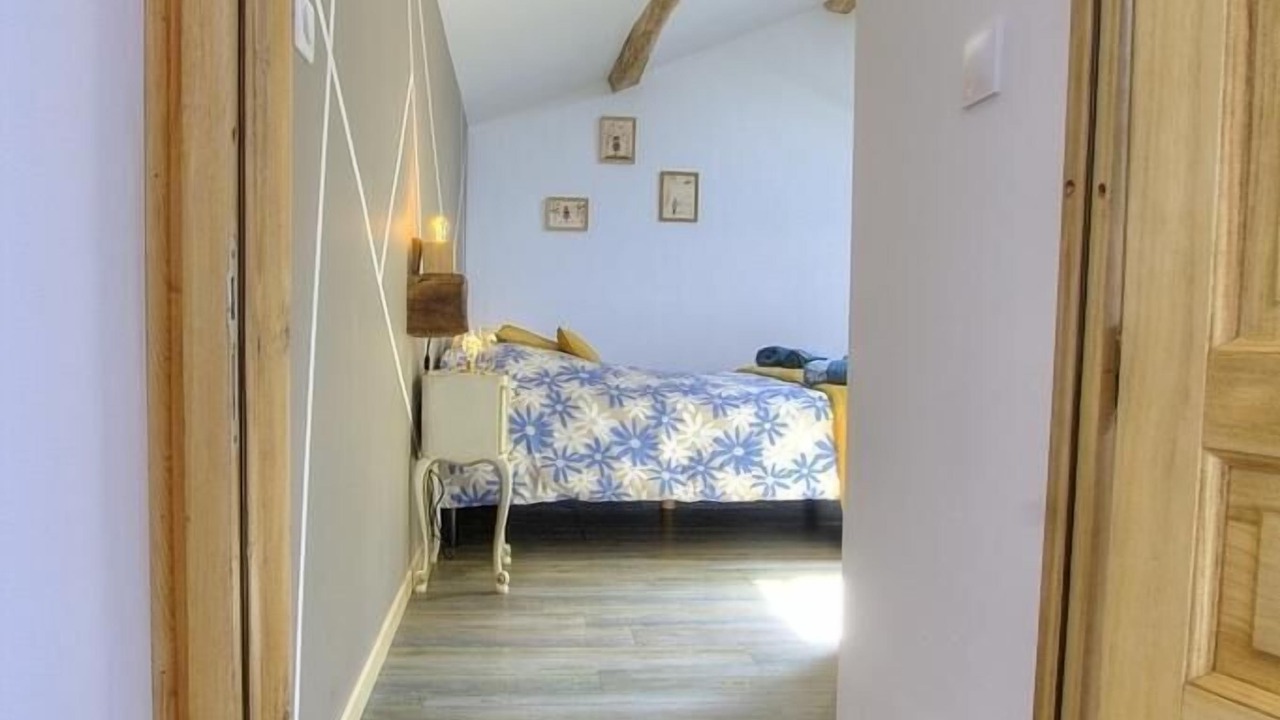 Photo of Bedroom in Saint-Jean-sur-Veyle