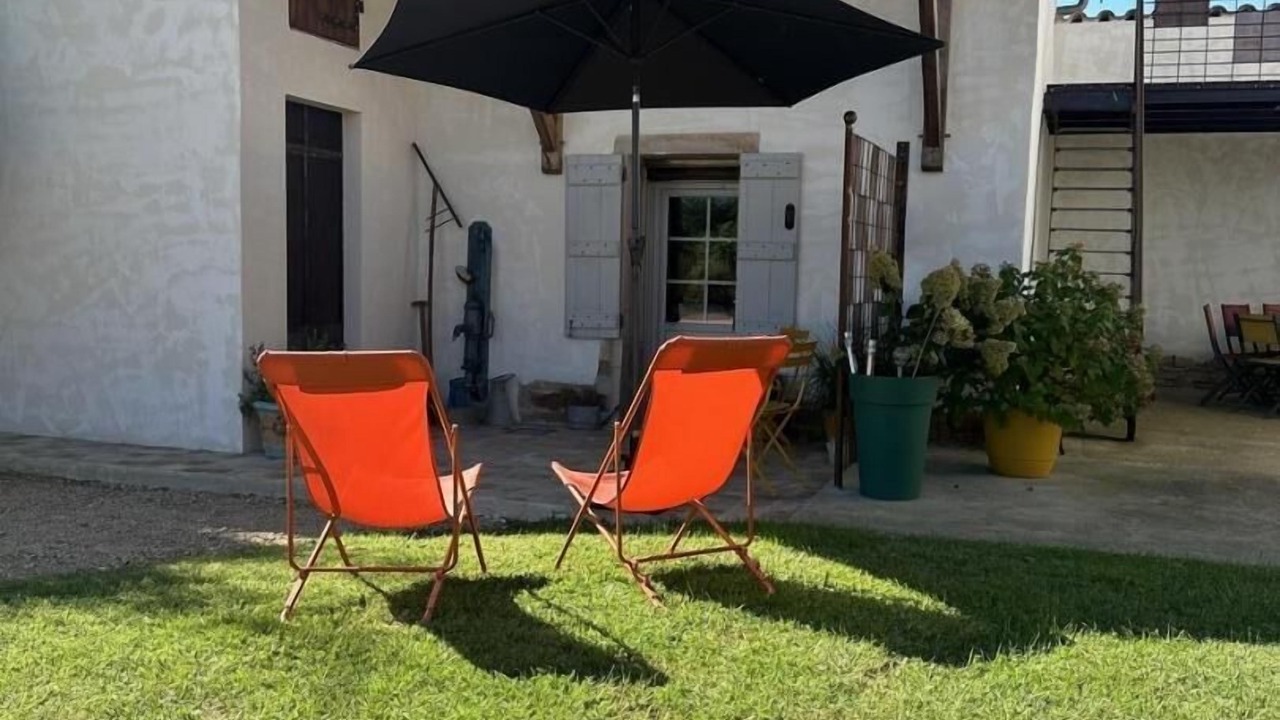 Photo of Patio Balcony in Saint-Jean-sur-Veyle