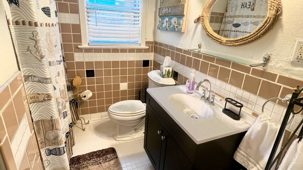 Photo of Bathroom in Del Mar