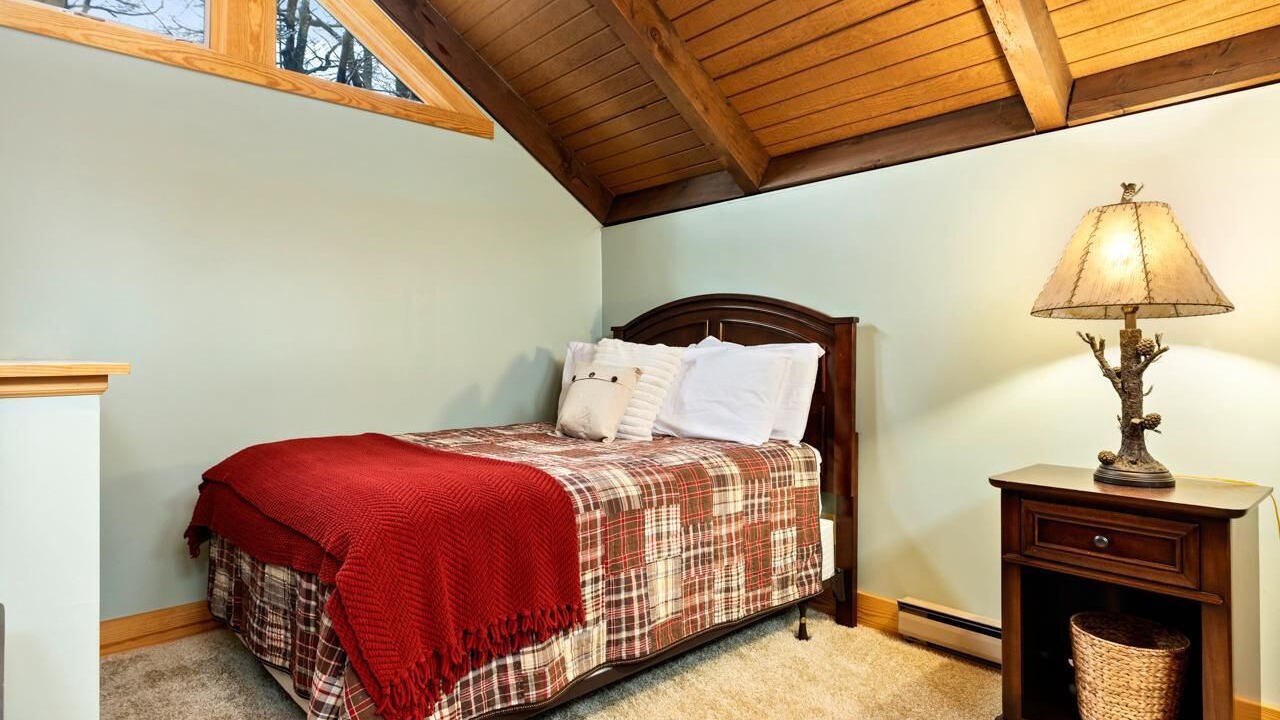 Photo of Bedroom in Treeloft