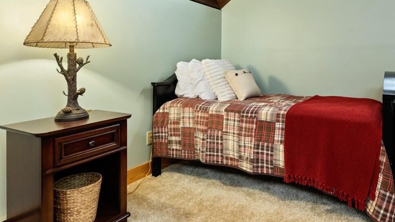 Photo of Bedroom in Treeloft