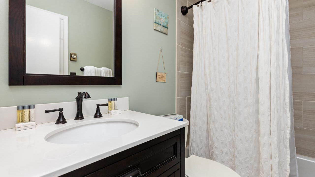 Photo of Bathroom in Roseland