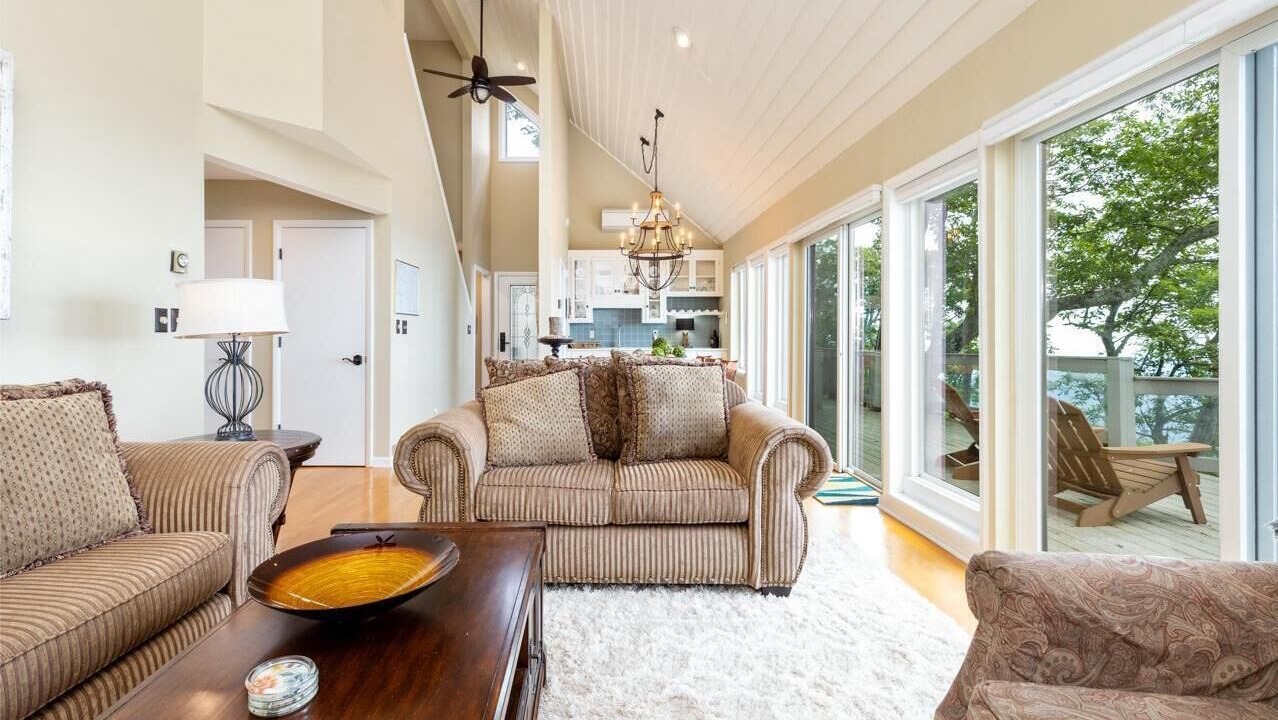 Photo of Livingroom in Roseland