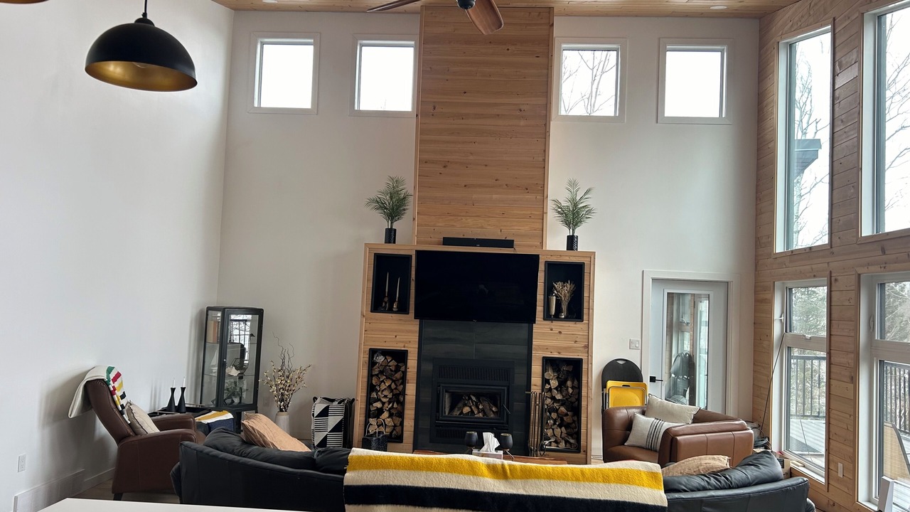 Photo of Livingroom in Sioux Narrows Nestor Falls