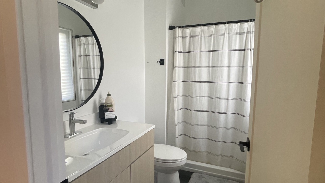 Photo of Bathroom in Sioux Narrows Nestor Falls