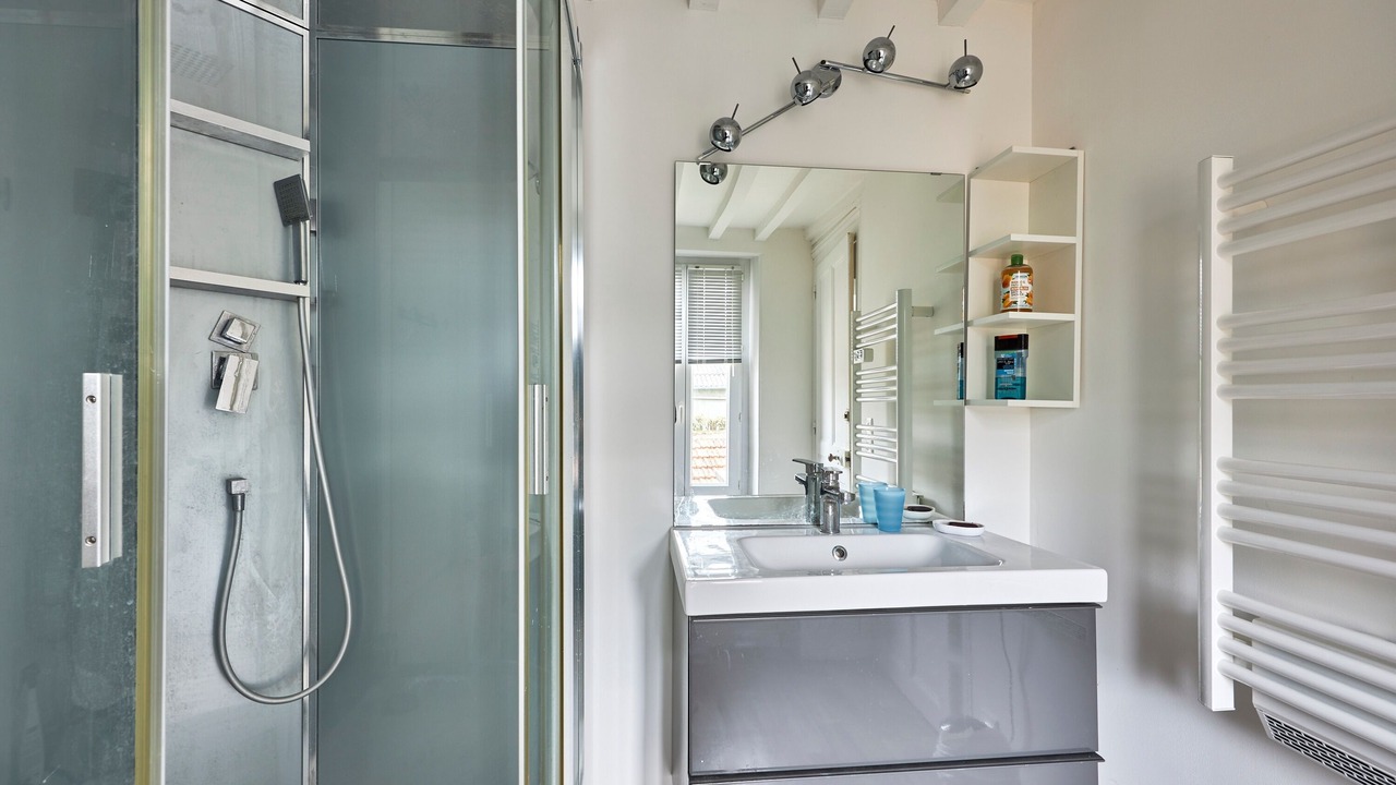 Photo of Bathroom in Courseulles-sur-Mer