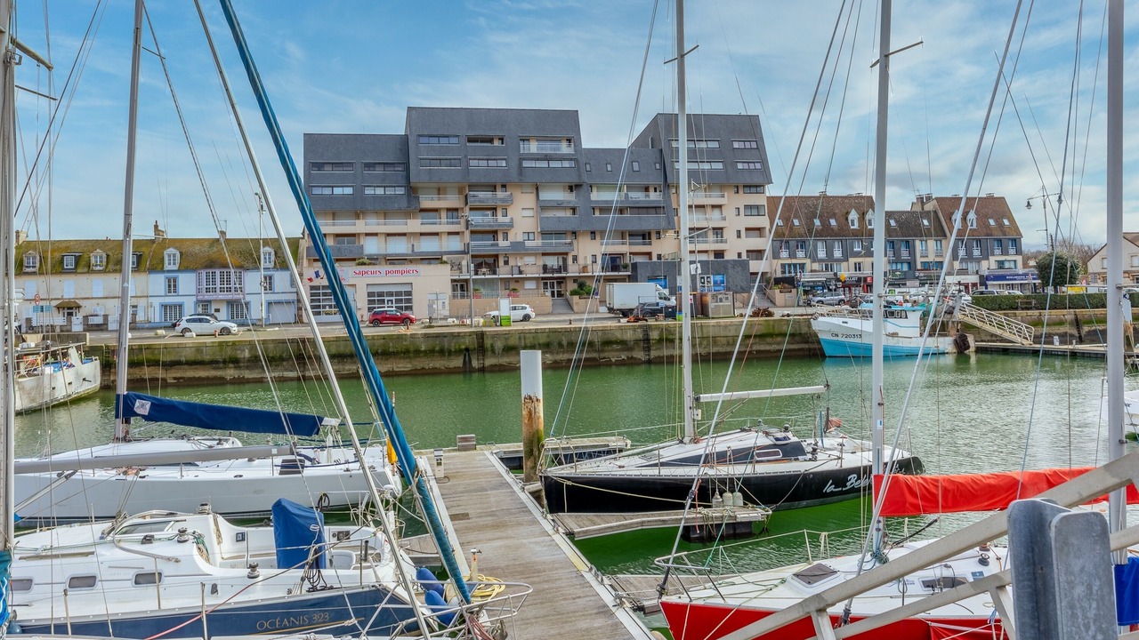 Photo of Others in Courseulles-sur-Mer