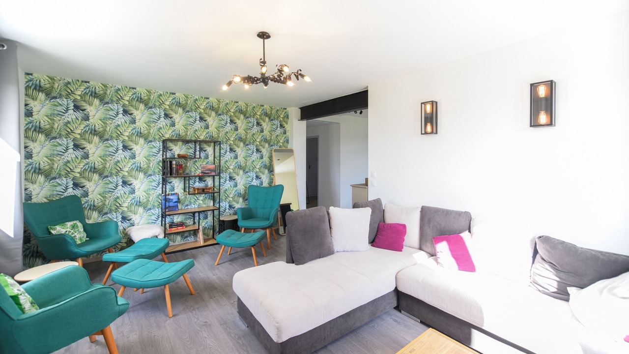 Photo of Livingroom in Saint-Jean-de-Maruejols-et-Avejan