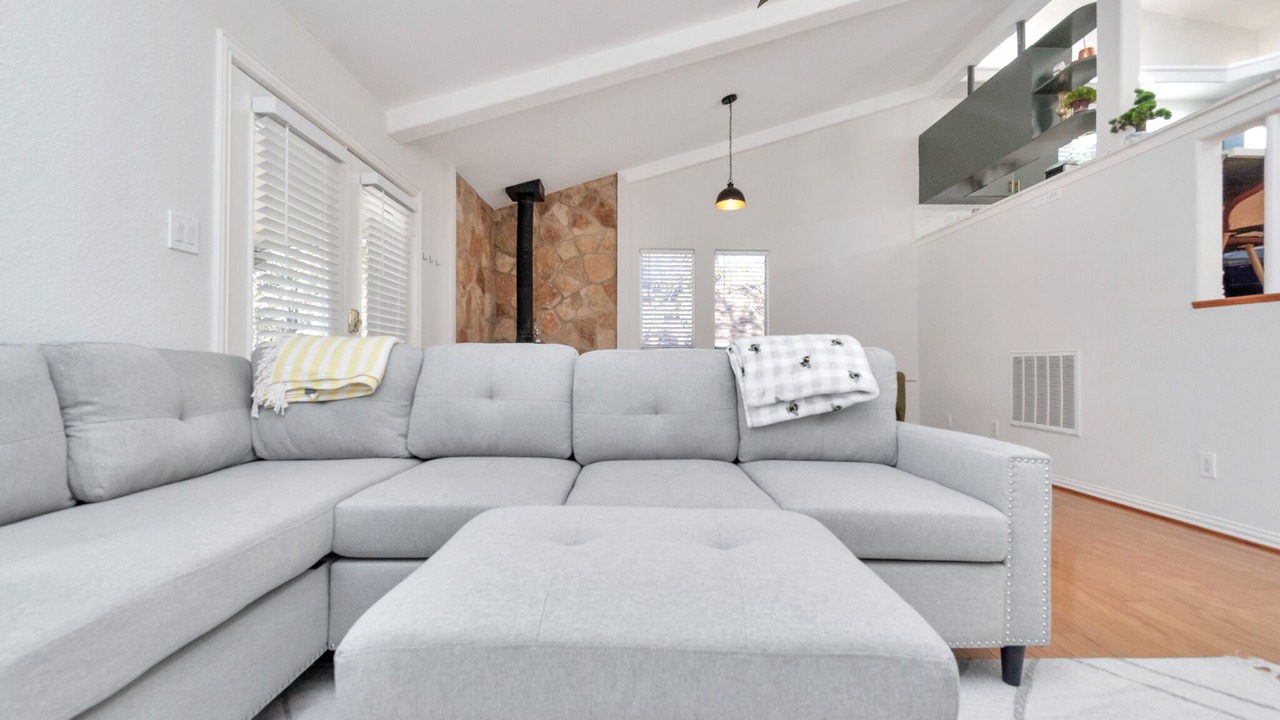 Photo of Livingroom in Montgomery