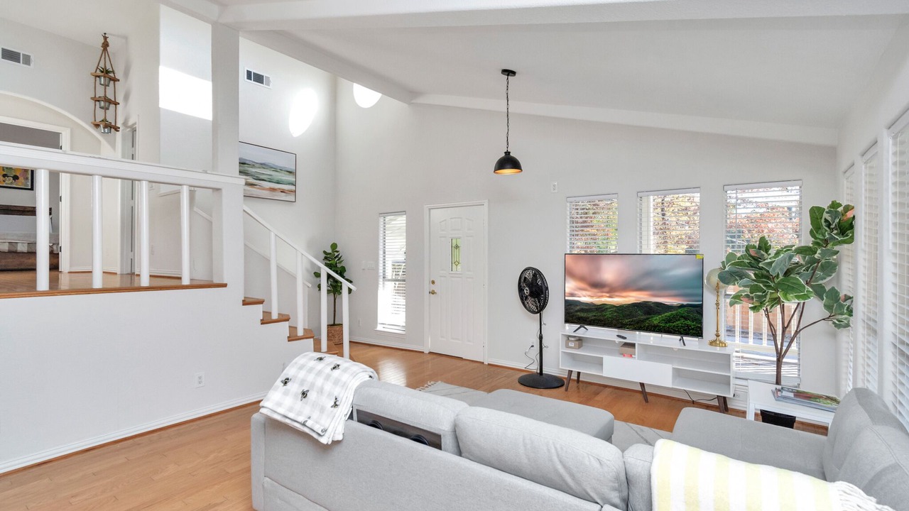 Photo of Livingroom in Montgomery