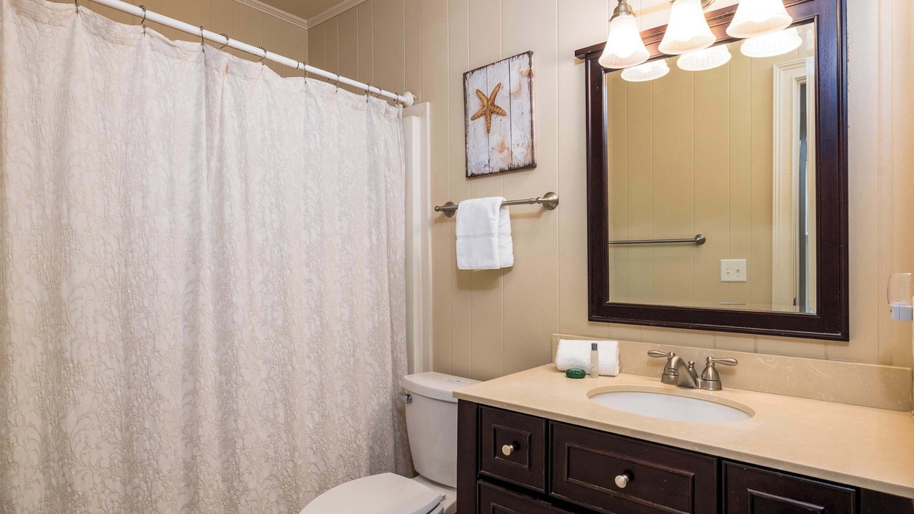 Photo of Bathroom in Blue Heron Lake