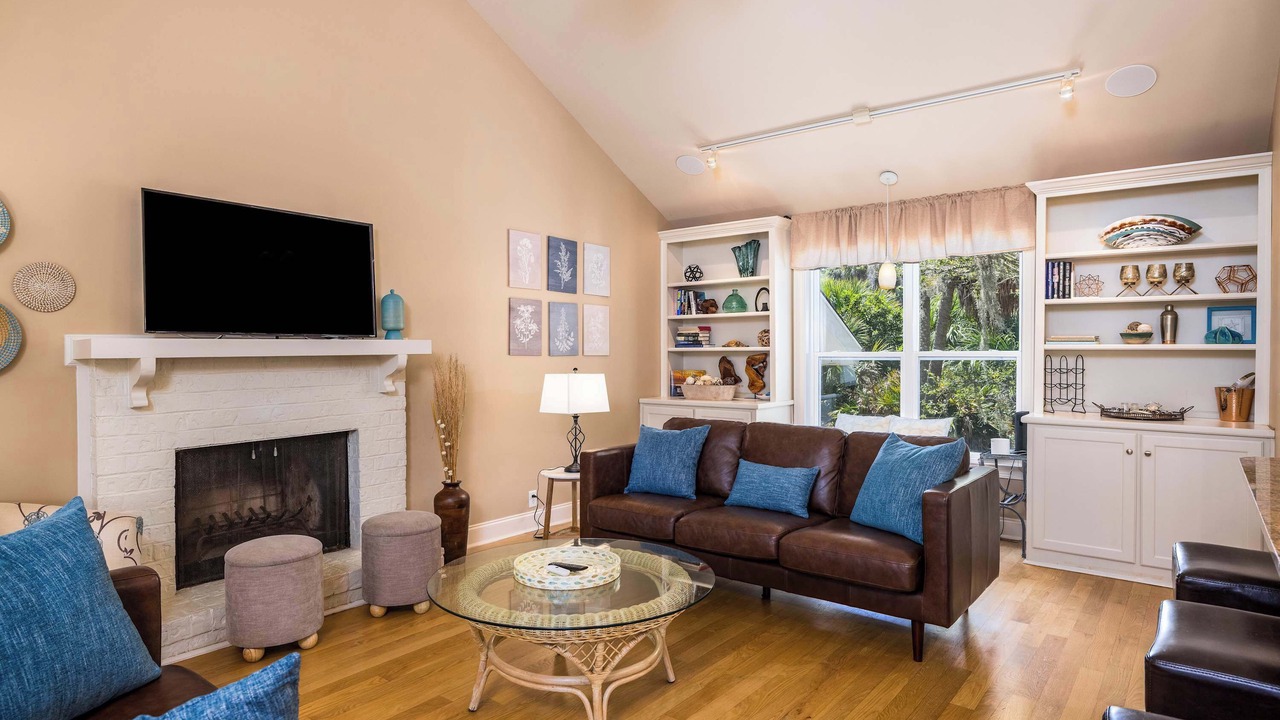 Photo of Livingroom in Blue Heron Lake