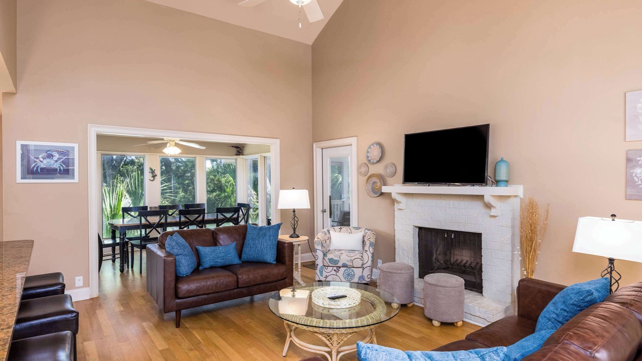 Photo of Livingroom in Blue Heron Lake
