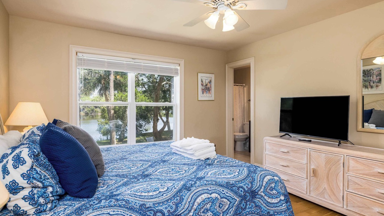 Photo of Bedroom in Blue Heron Lake