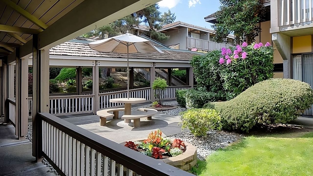 Photo of Outdoor in West Bellevue