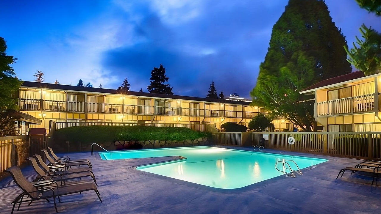 Photo of Outdoor in West Bellevue