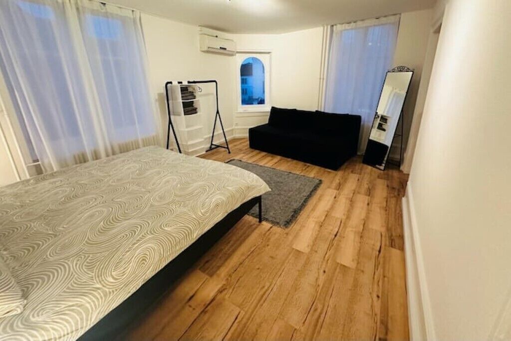 Photo of Bedroom in Uster District