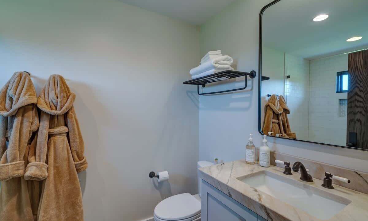 Photo of Bathroom in Kedron