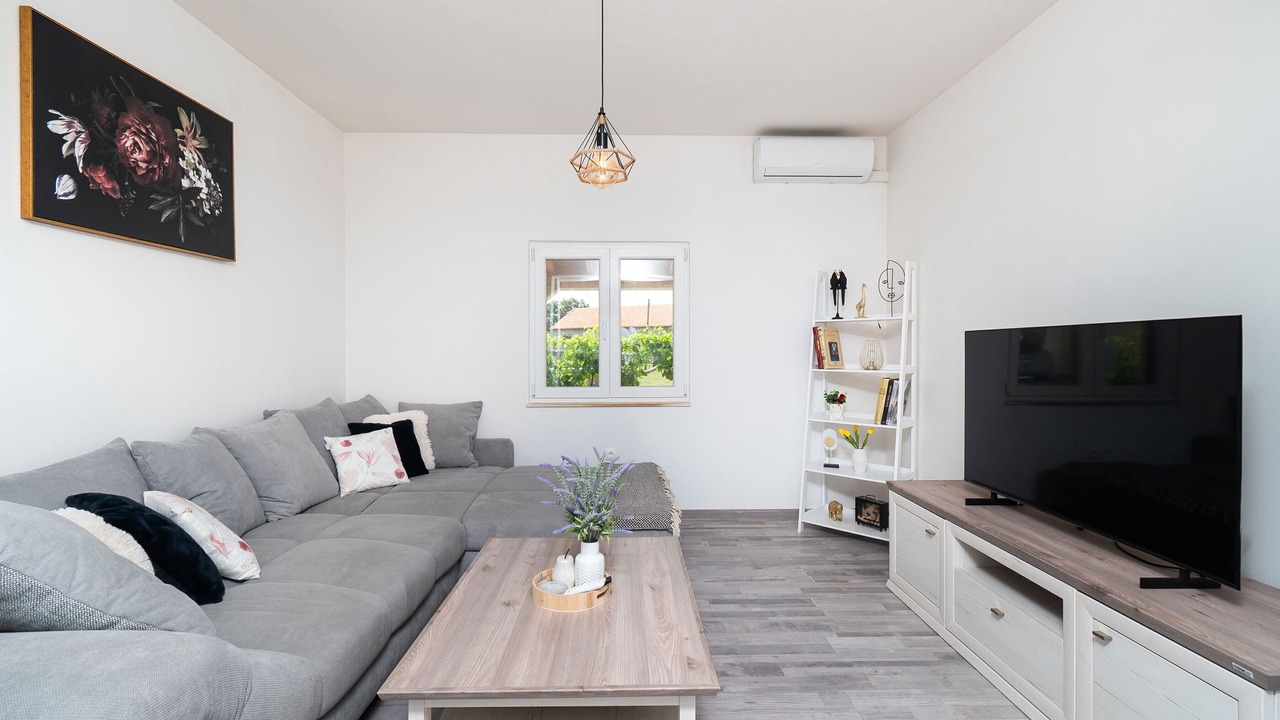 Photo of Livingroom in Unesic