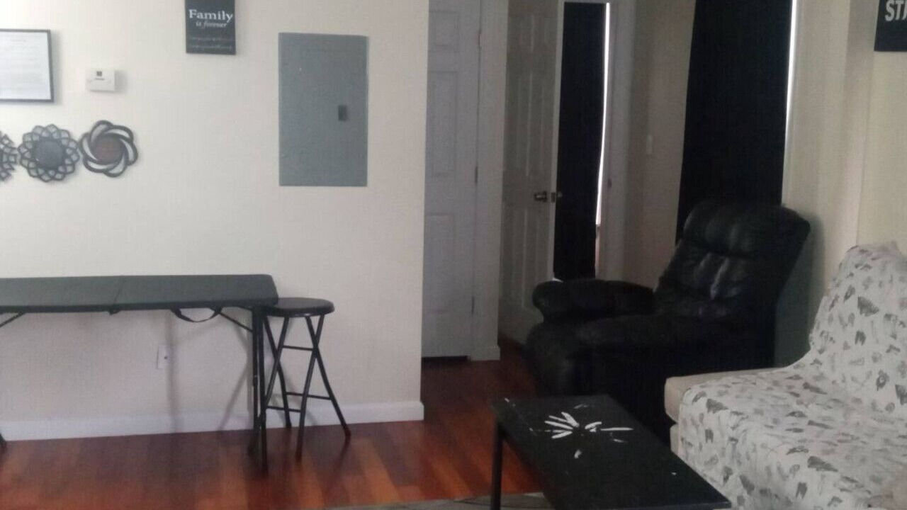 Photo of Livingroom in Niskayuna