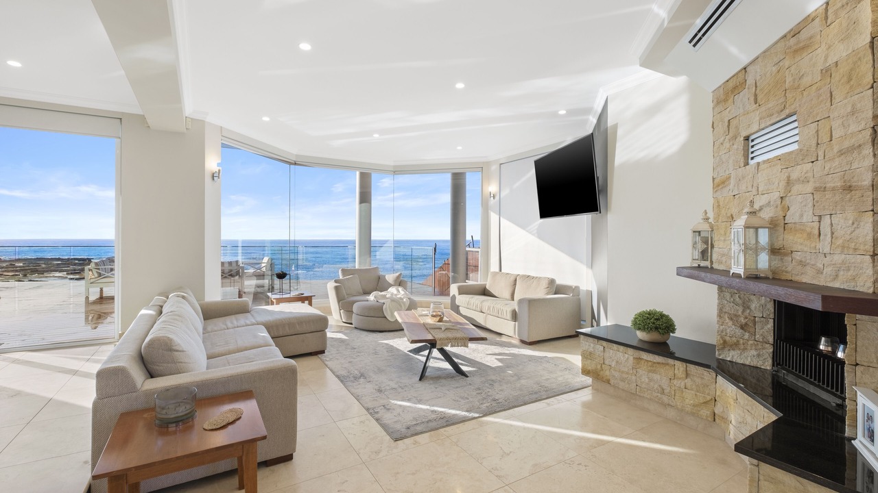 Photo of Livingroom in Blue Bay