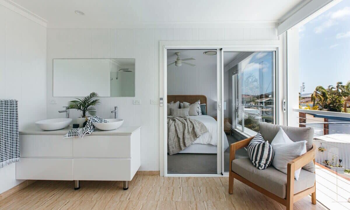 Photo of Bedroom in St Huberts Island