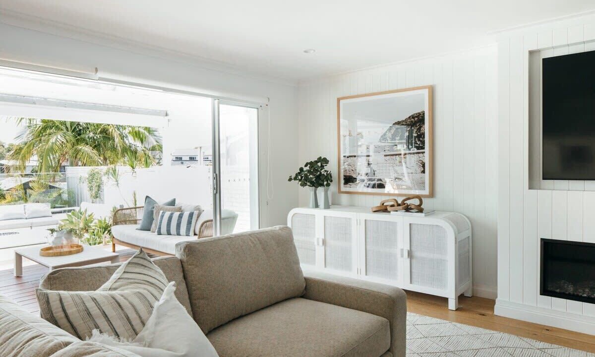 Photo of Livingroom in St Huberts Island